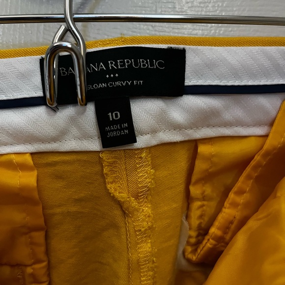 Banana Republic cropped ankle pants. - Picture 3 of 7